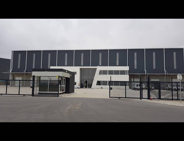 5,600M² WAREHOUSE TO LET IN BRACKENFELL CENTRAL